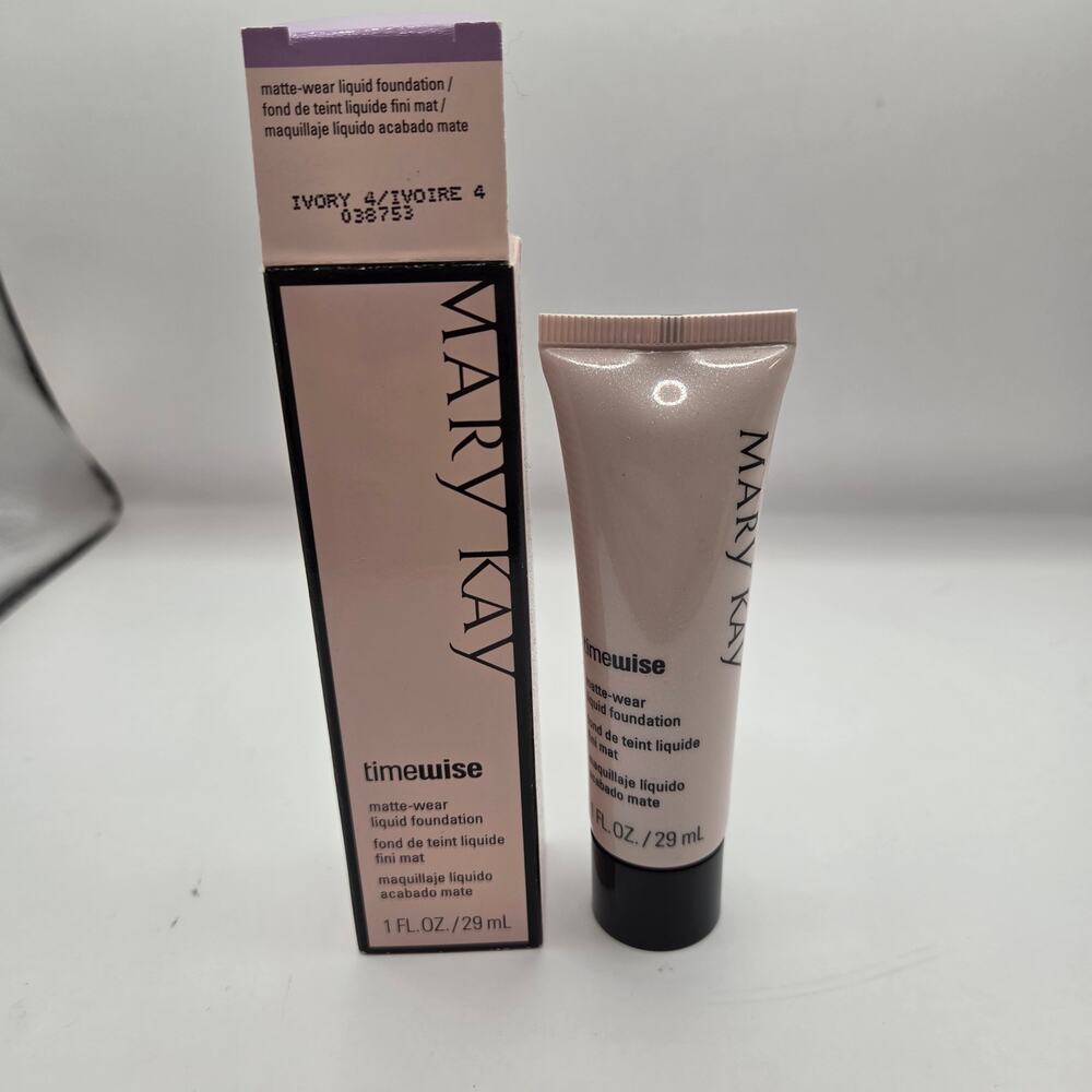 Mary Kay Timewise Luminous Wear Liquid Foundation IVORY 4 Combination To Oily
